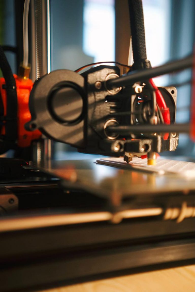 Jak druk 3D wpłynął na produkcję przemysłowych systemów oczyszczania ścieków?